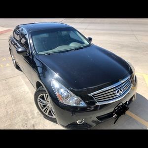 Meet your Posher, Demetrise